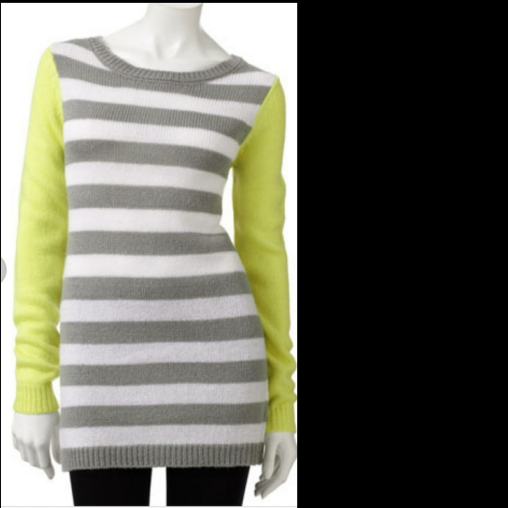 Gray, white & yellow Mudd Sweater - small